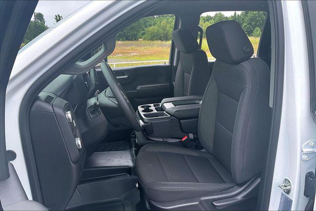 2026 GMC Sierra 2500HD Crew Cab, Standard Bed, Pro, 4WD