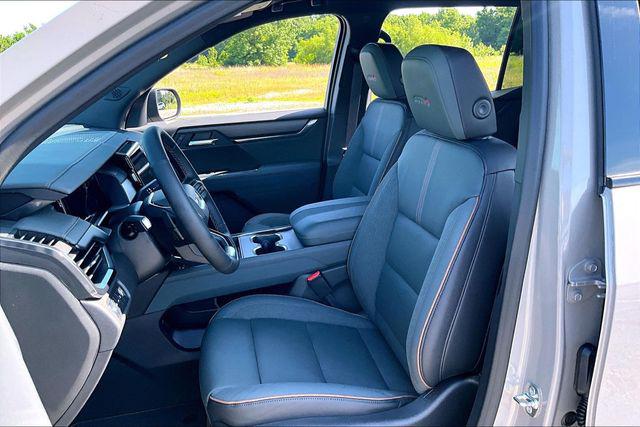 2026 GMC Acadia AT4 AWD