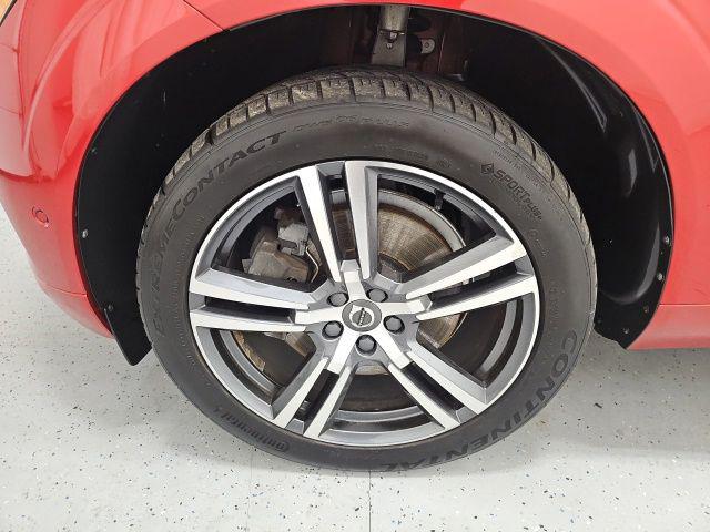 2018 Volvo XC60 T6 Momentum