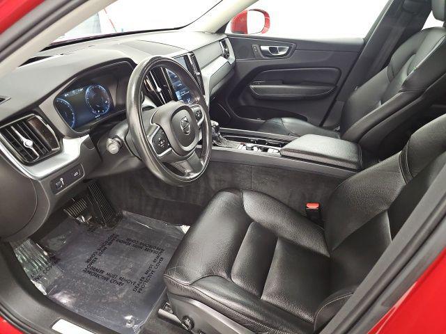 2018 Volvo XC60 T6 Momentum