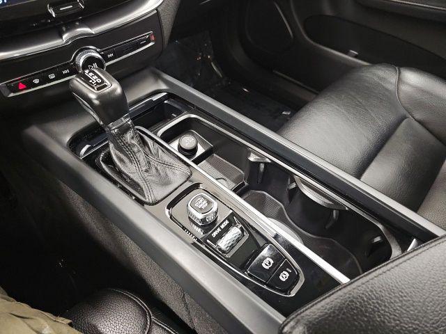 2018 Volvo XC60 T6 Momentum