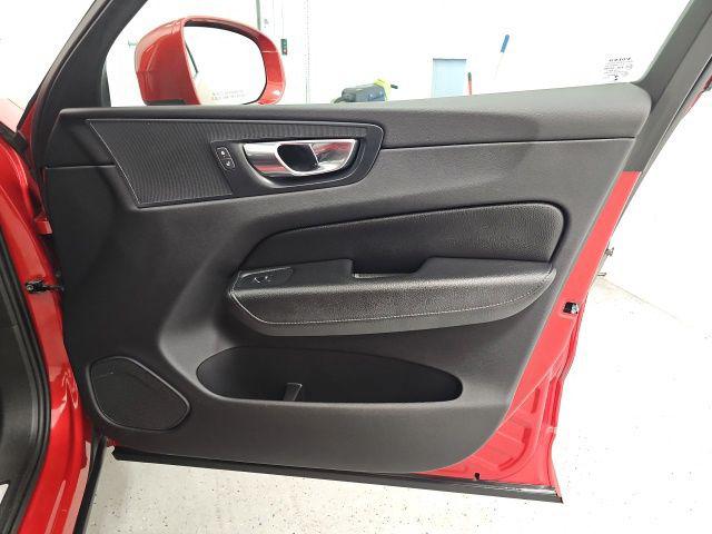 2018 Volvo XC60 T6 Momentum