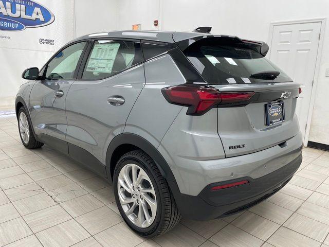 2027 Chevrolet Bolt LT FWD