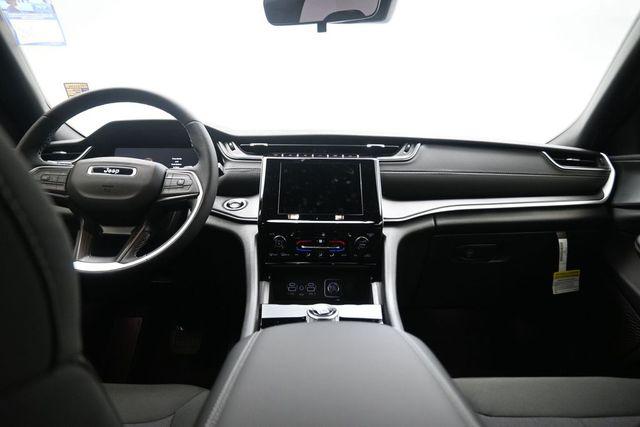 2026 Jeep Grand Cherokee L Altitude 4x4
