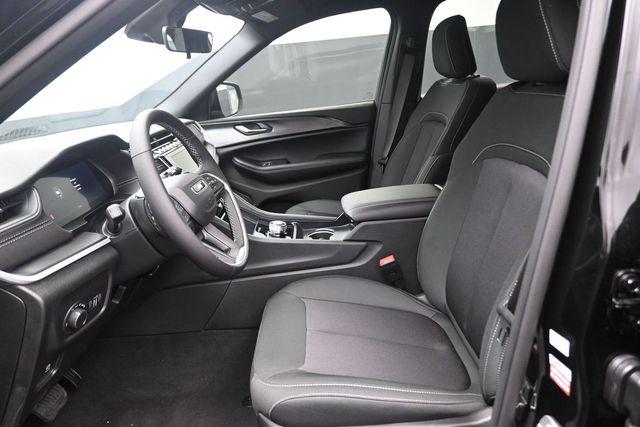2026 Jeep Grand Cherokee L Altitude 4x4
