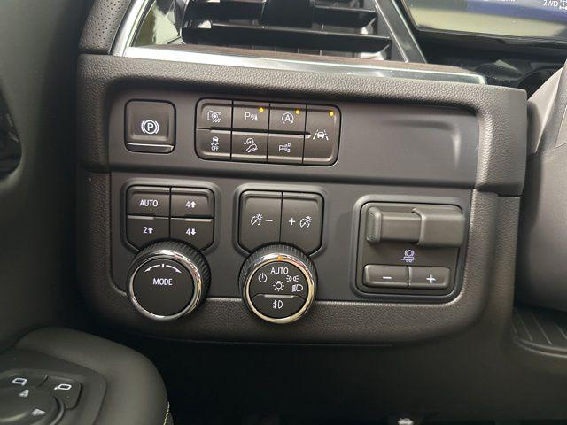 2026 Chevrolet Suburban Premier, 4WD