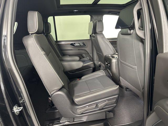 2026 Chevrolet Suburban Premier, 4WD