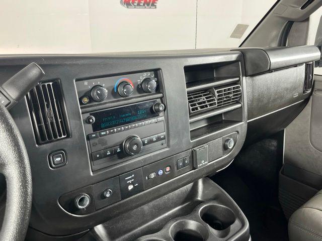2022 Chevrolet Express Passenger RWD 3500 Regular Wheelbase LS