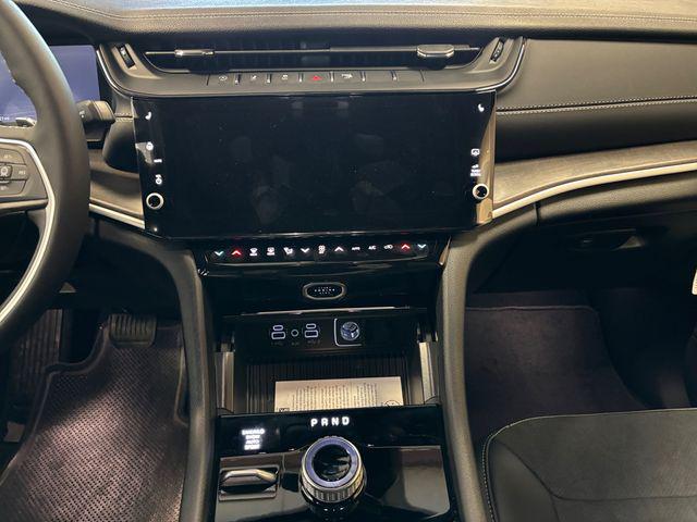2026 Jeep Grand Cherokee L Altitude 4x4