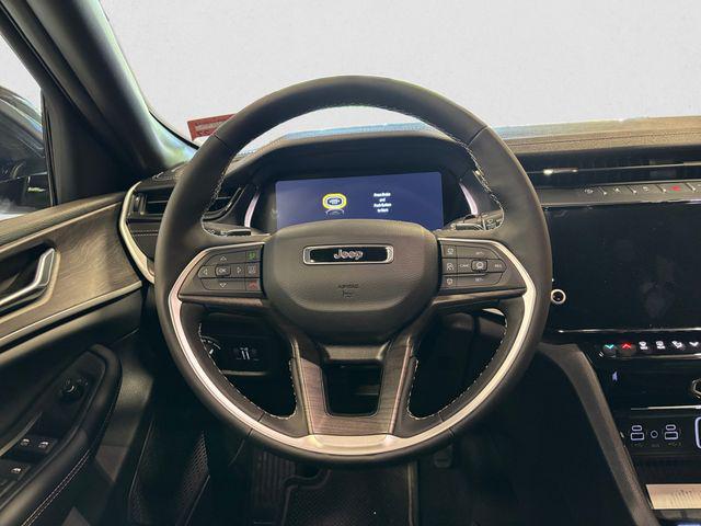 2026 Jeep Grand Cherokee L Altitude 4x4