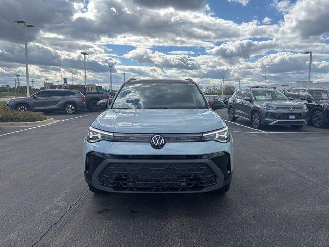 2026 Volkswagen Taos SE Black