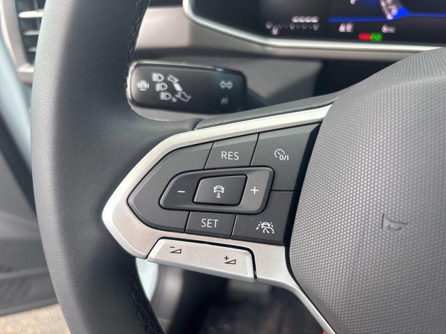2026 Volkswagen Taos SE Black