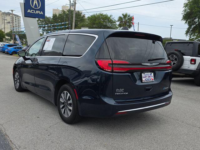 2024 Chrysler Pacifica Hybrid Select
