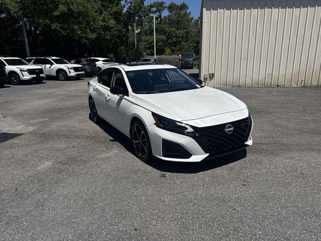 2026 Nissan Altima SR FWD