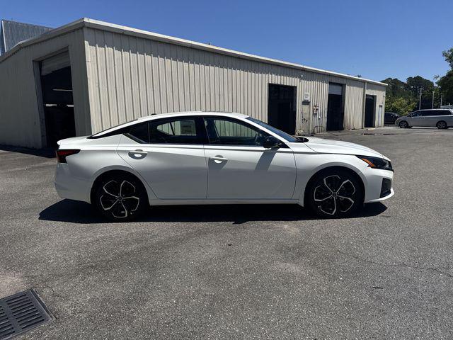 2026 Nissan Altima SR FWD