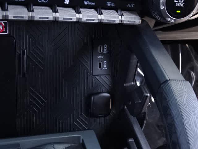 2024 Toyota Tacoma TRD Off Road Double Cab 6 Bed AT (Natl)