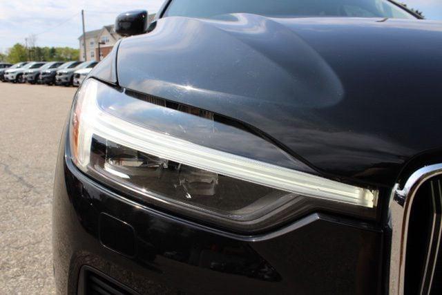 2023 Volvo XC60 Recharge T8 Ultimate Bright Theme
