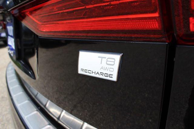 2023 Volvo XC60 Recharge T8 Ultimate Bright Theme