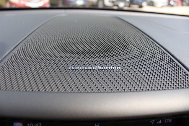 2023 Volvo XC60 Recharge T8 Ultimate Bright Theme