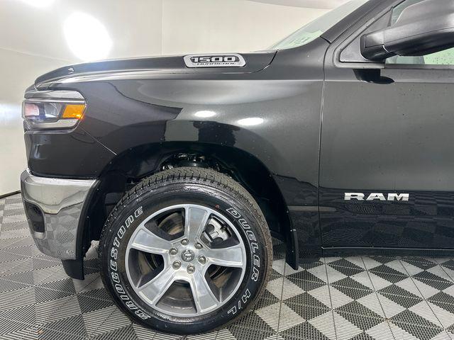 2026 RAM Ram 1500 RAM 1500 TRADESMAN CREW CAB 4X4 57 BOX