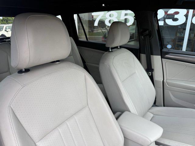 2023 Volkswagen Tiguan 2.0T SE R-Line Black