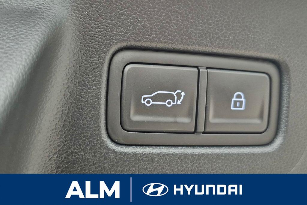 New 2026 Silver HYUNDAI Calligraphy FWD image 9