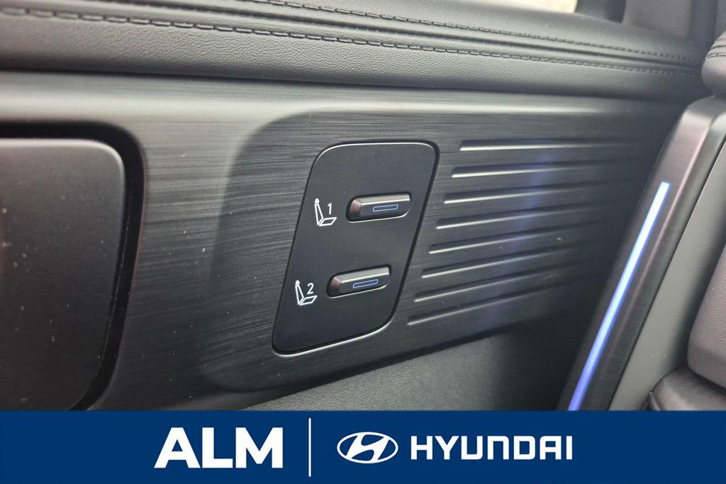 New 2026 Silver HYUNDAI Calligraphy FWD image 35