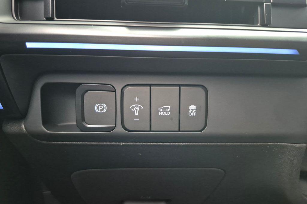 New 2026 Silver HYUNDAI Calligraphy FWD image 33
