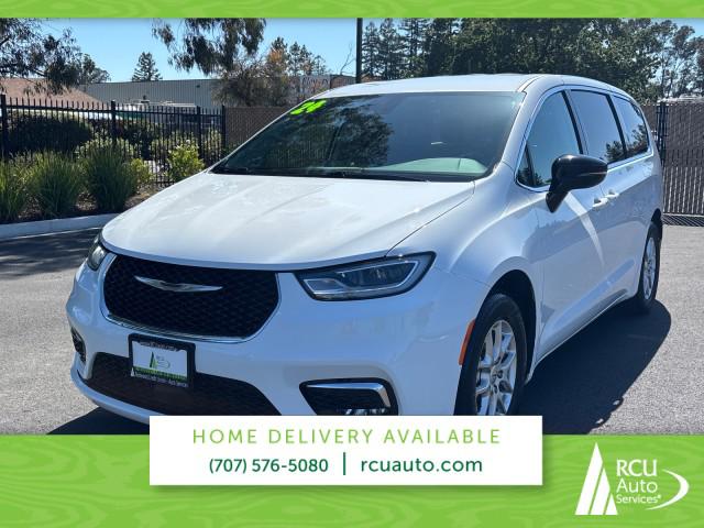 2024 Chrysler Pacifica Touring L for sale in Santa Rosa, CA