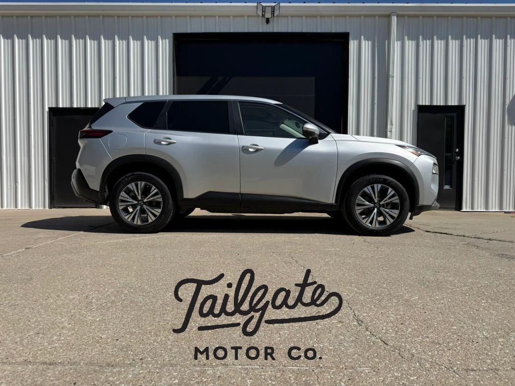 2022 Nissan Rogue SV FWD's photo
