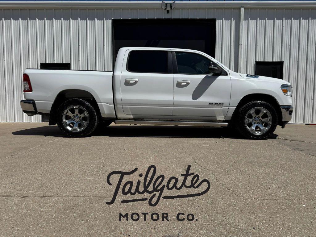 2021 RAM 1500 Big Horn/Lone Star 4x4 Crew Cab 5'7's photo