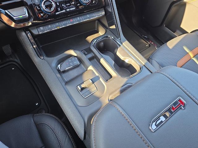 2026 GMC Sierra 2500HD Crew Cab, Standard Bed, AT4, 4WD