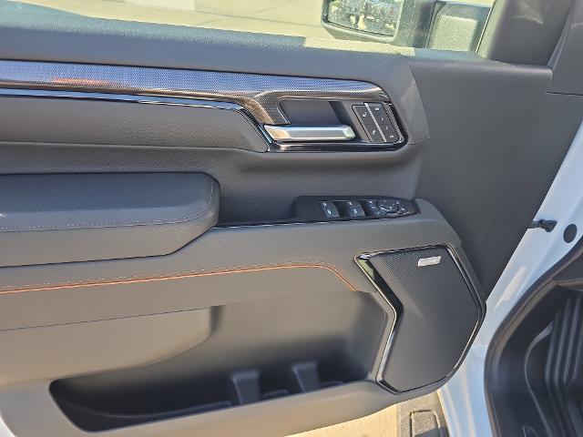 2026 GMC Sierra 2500HD Crew Cab, Standard Bed, AT4, 4WD