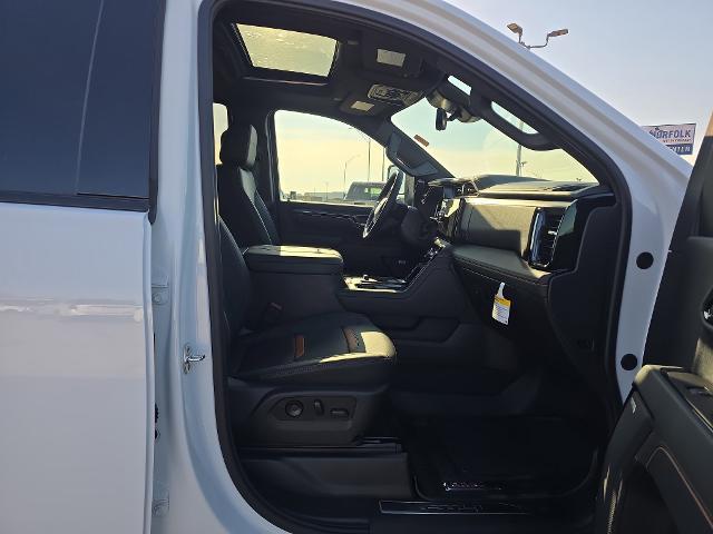 2026 GMC Sierra 2500HD Crew Cab, Standard Bed, AT4, 4WD