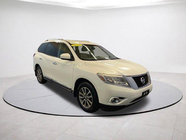 2015 Nissan Pathfinder SL for sale in East Hartford, CT