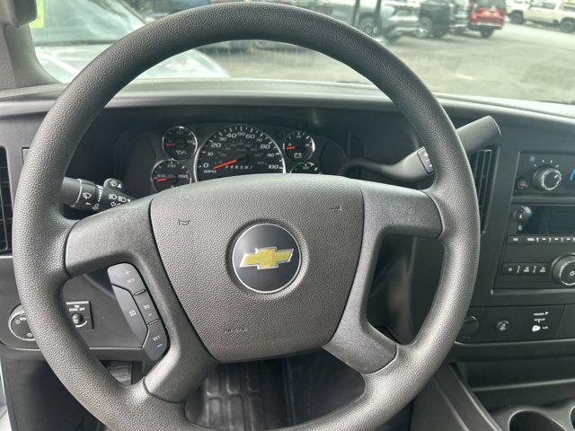 2026 Chevrolet Express Cargo Van 2500 Regular Wheelbase, WT, RWD