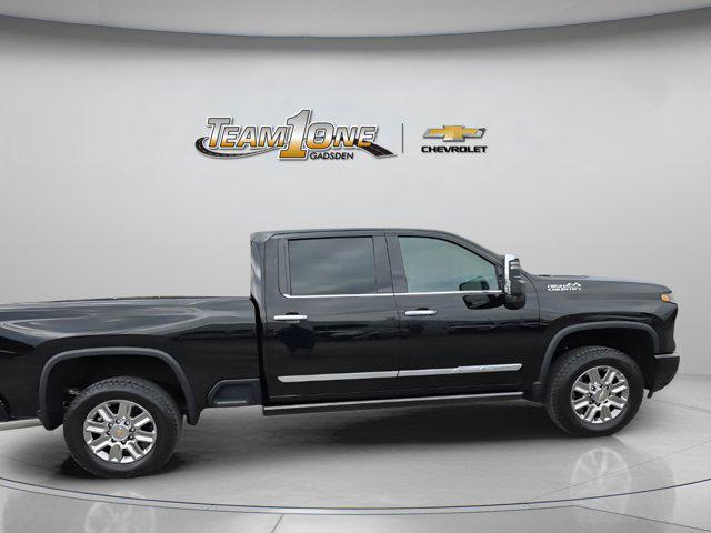 2026 Chevrolet Silverado 2500HD Crew Cab, Standard Bed, High Country, 4WD