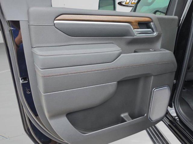 2026 Chevrolet Silverado 2500HD Crew Cab, Standard Bed, High Country, 4WD