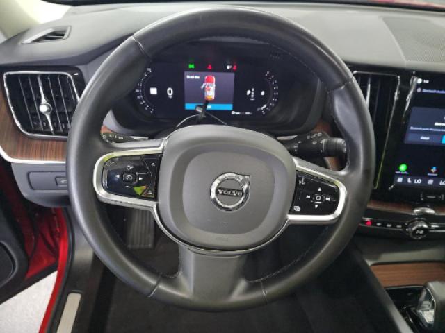 2023 Volvo XC60 B5 Plus Dark Theme