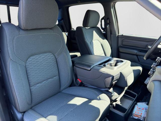 2026 Ram 1500 Warlock Crew Cab 4x4 5'7" Box
