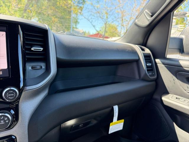 2026 Ram 1500 Warlock Crew Cab 4x4 5'7" Box