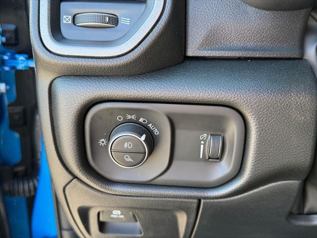 2026 Ram 1500 Warlock Crew Cab 4x4 5'7" Box