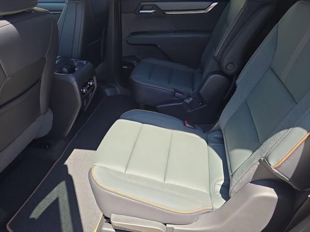 2026 GMC Acadia AT4 AWD