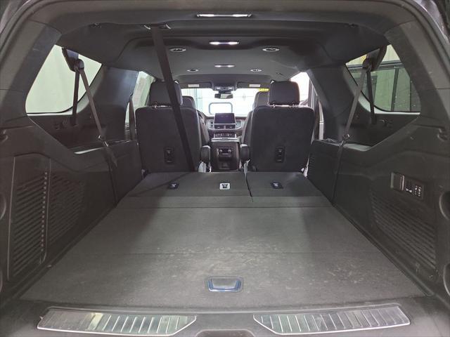 2024 Chevrolet Suburban 4WD Premier