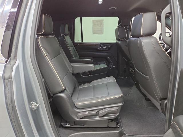 2024 Chevrolet Suburban 4WD Premier