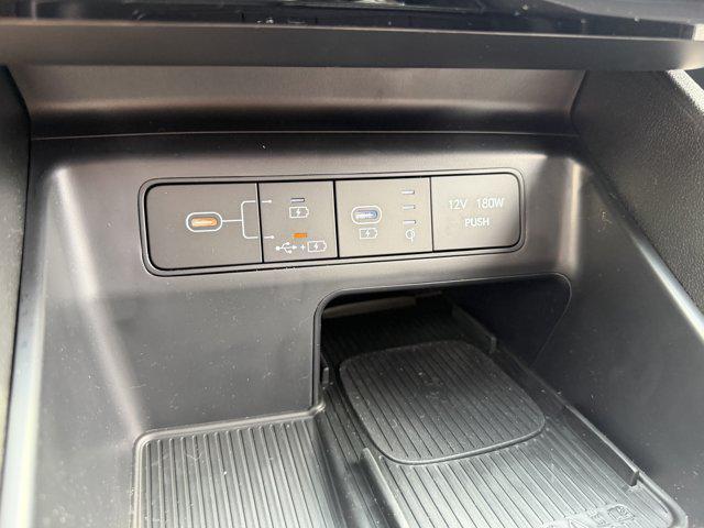 2026 Hyundai Santa Cruz SEL Activity