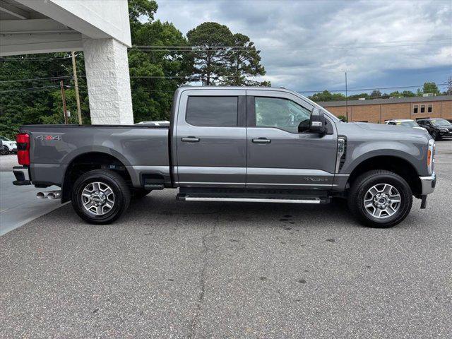 2023 Ford F-350 LARIAT