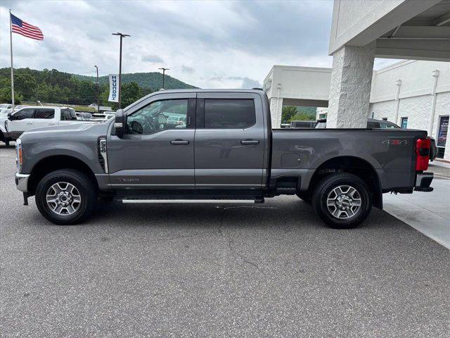2023 Ford F-350 LARIAT