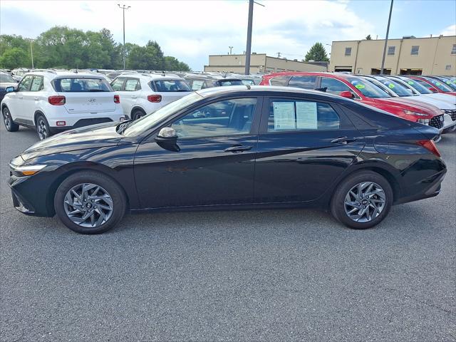 2024 Hyundai Elantra Hybrid Blue