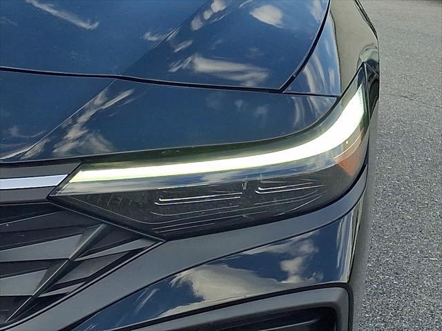2024 Hyundai Elantra Hybrid Blue